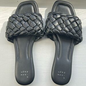 A New Day Black Sandals Women 7